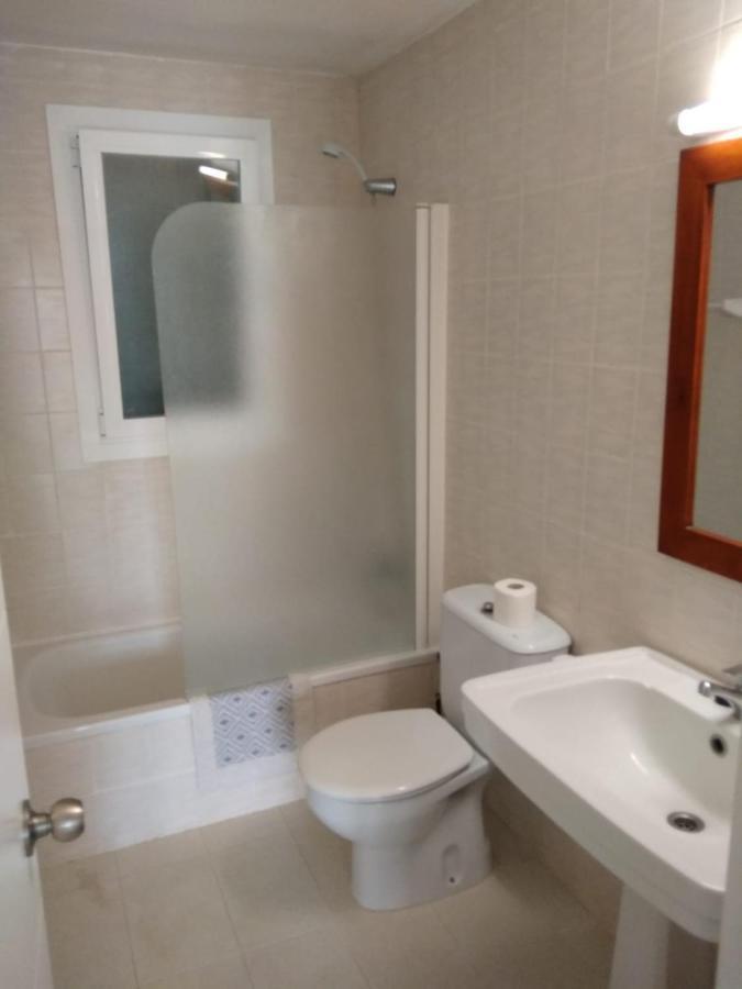 Apartamentos Playa Park Brisas Son Xoriguer Cala en Bosch Dış mekan fotoğraf