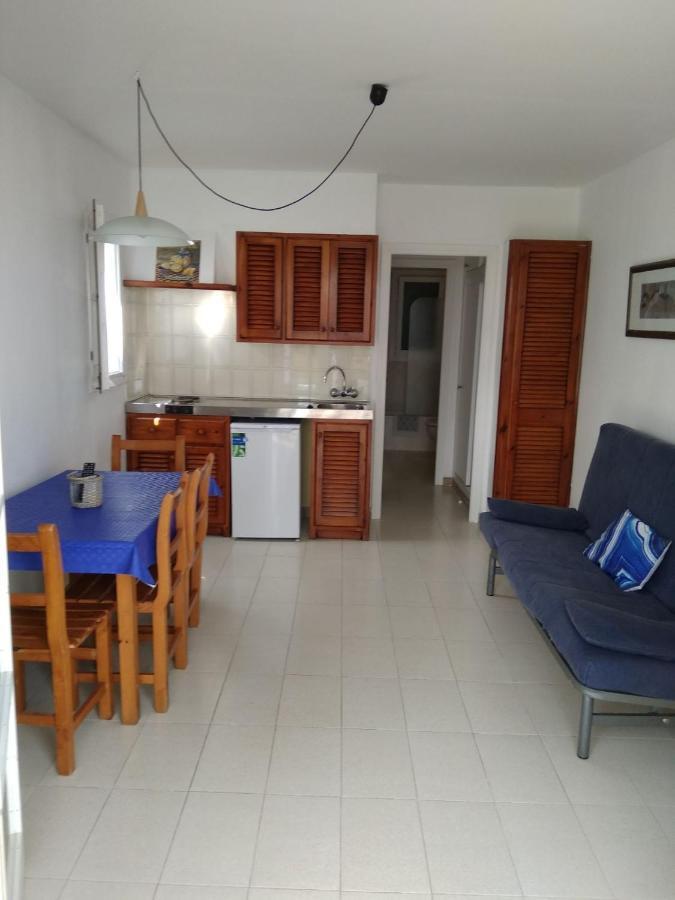 Apartamentos Playa Park Brisas Son Xoriguer Cala en Bosch Dış mekan fotoğraf